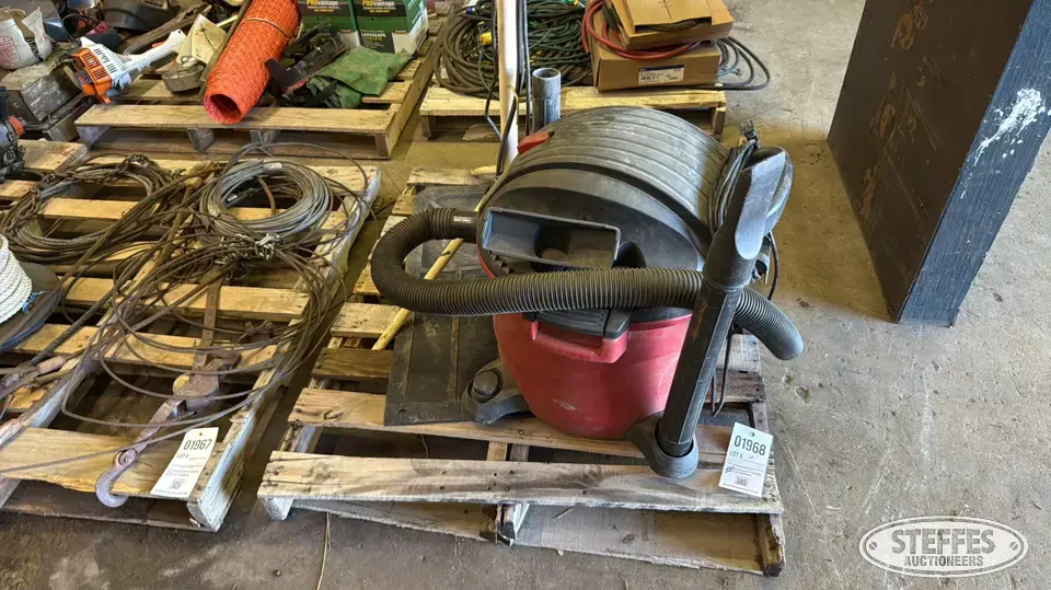 Craftsman shop vac & shop light Shop Equipment-Other