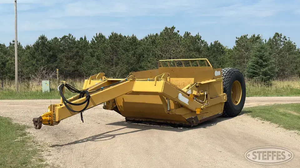 2005 Toreq 12000D Pull Scraper