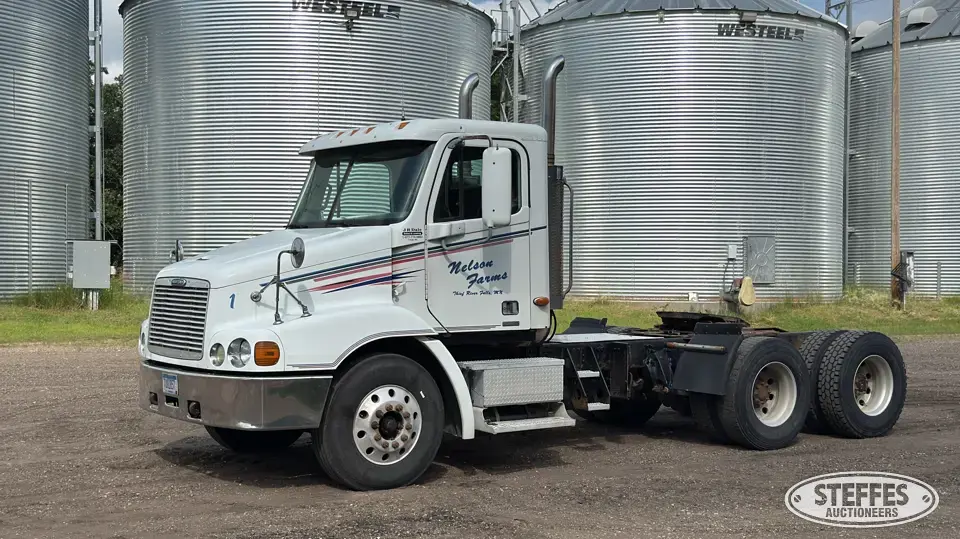 2004 Freightliner Century 112 Conventional Truck without Sleeper