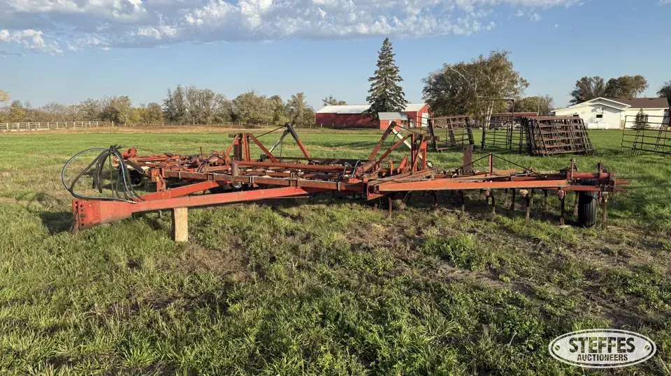 International Vibra Shank Field Cultivator