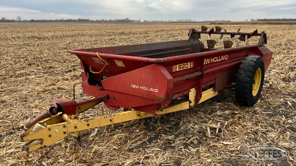 New Holland 520 Manure Application Equipment