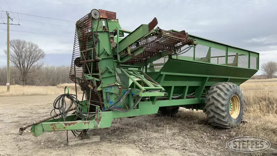 Shop-built Sugarbeet Cart