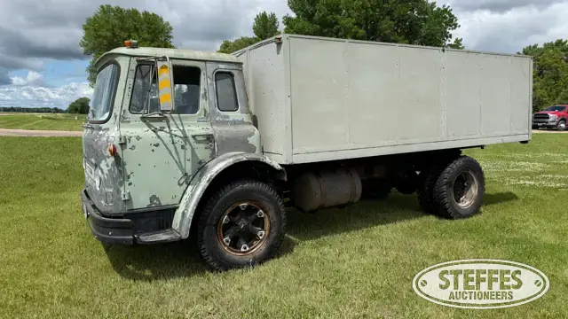1963 International Loadstar CO 1600