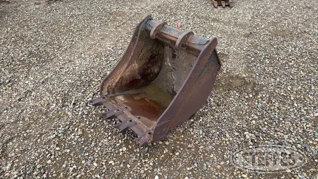 Bobcat mini-excavator bucket
