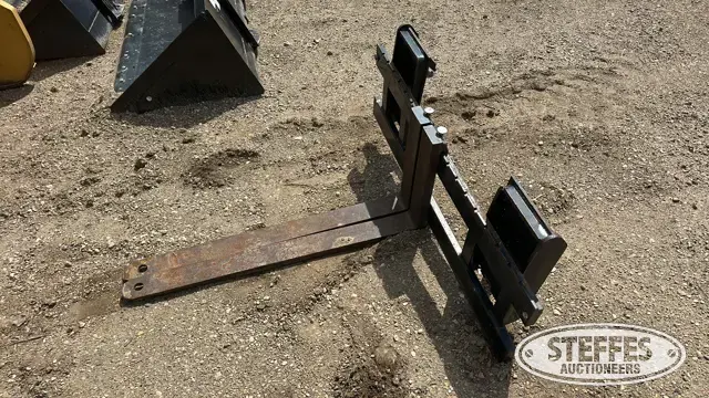 CAT pallet forks