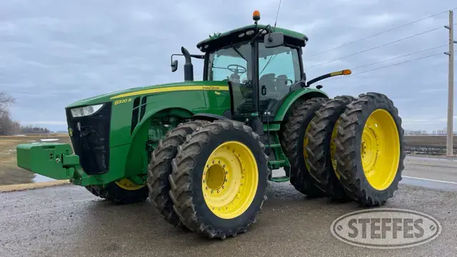 2014 John Deere 8320R
