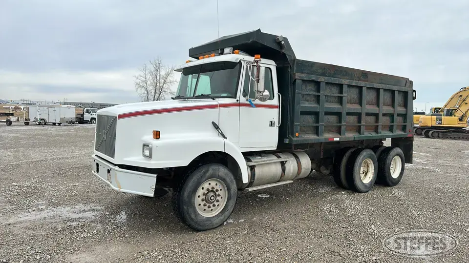 1997 Volvo WG Dump Truck