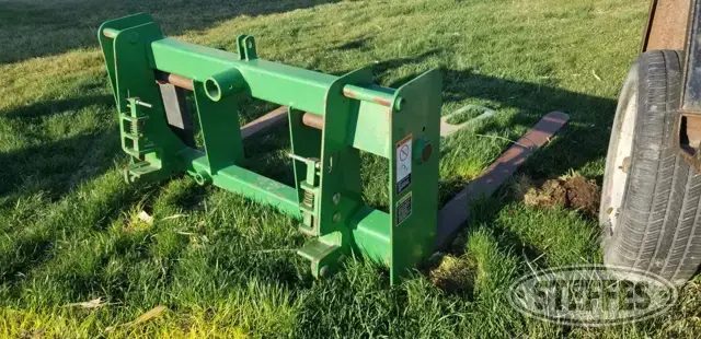 John Deere Pallet Forks