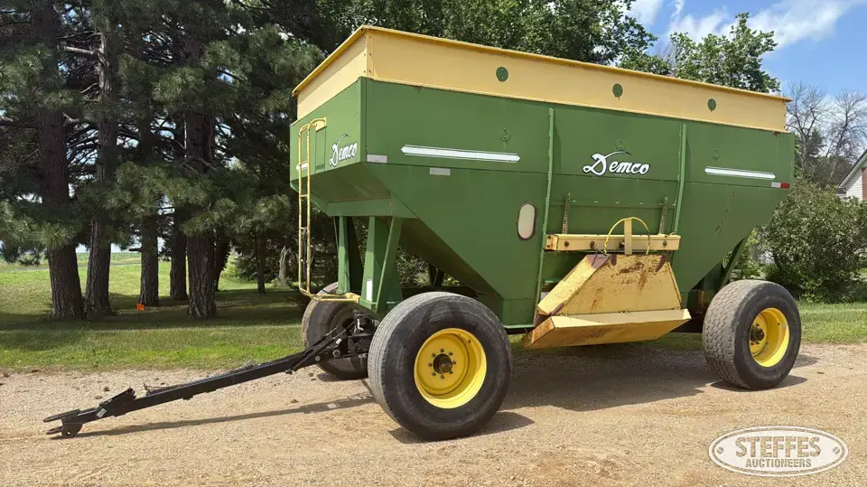 Demco gravity wagon Gravity Box