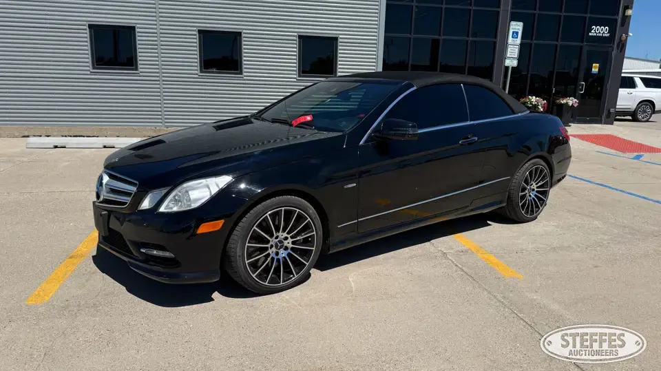 2012 Mercedes E550 Car