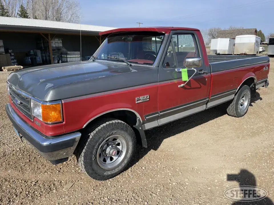 1990 Ford F150 XLT Half Ton Pickup