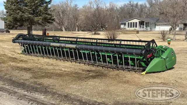 2005 John Deere 630F
