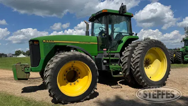 1995 John Deere 8300
