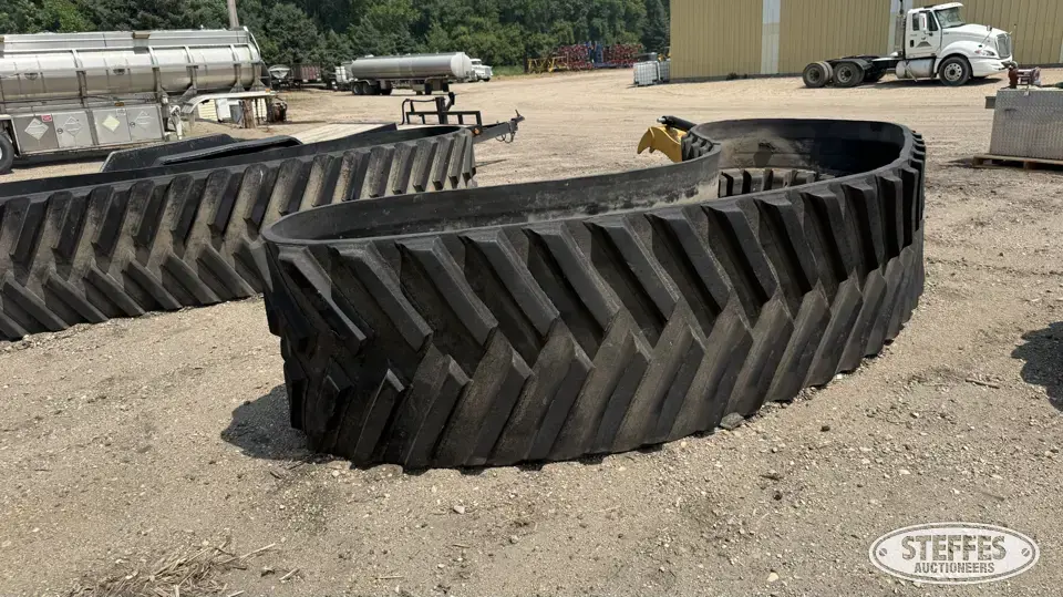 (2) John Deere 9RT tracks