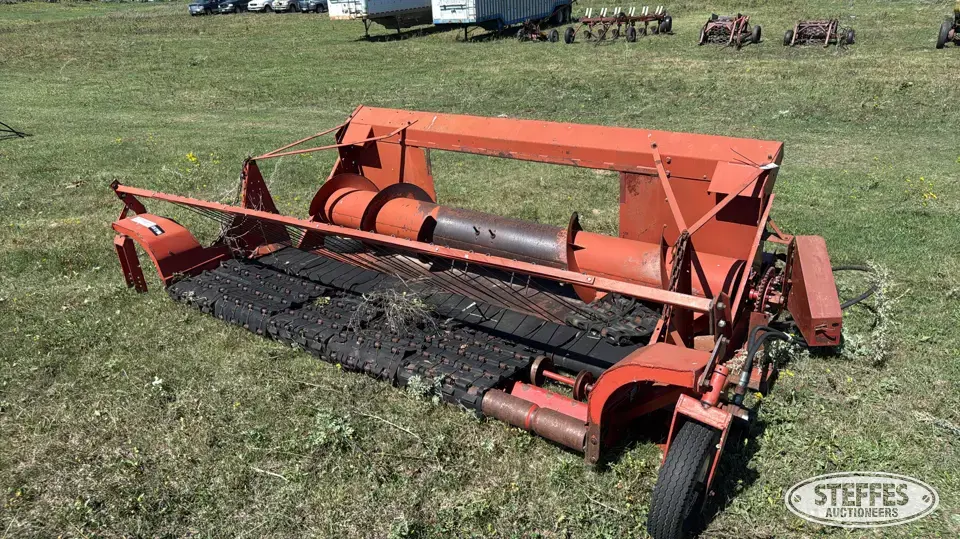 International 810-10 Pickup Head