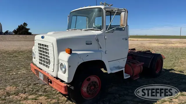 1985 Ford 700