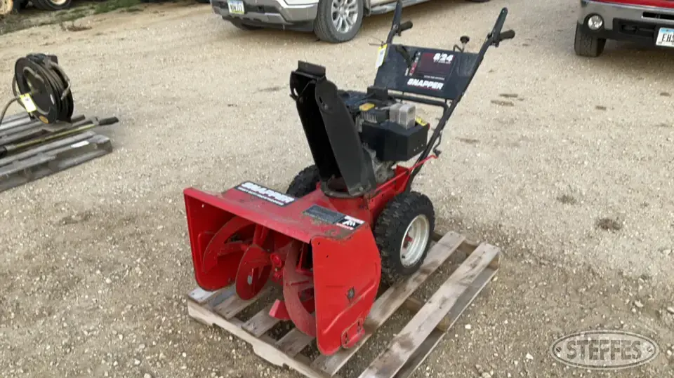 Snapper 8246 Self-Propelled Snowblower