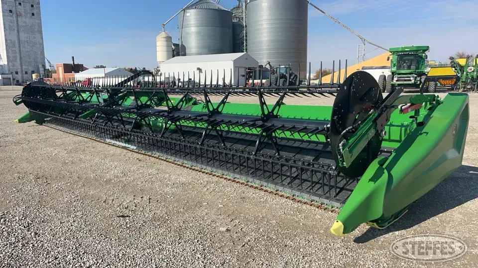 2023 John Deere HD45F Draper Head