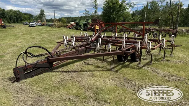 Wil-Rich field cultivator
