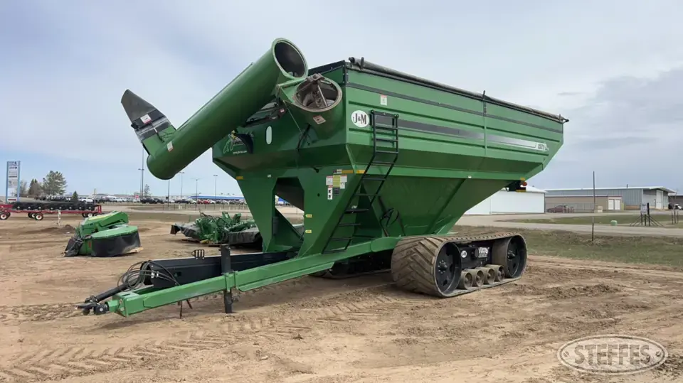 2022 J&M 1521 Grain Cart