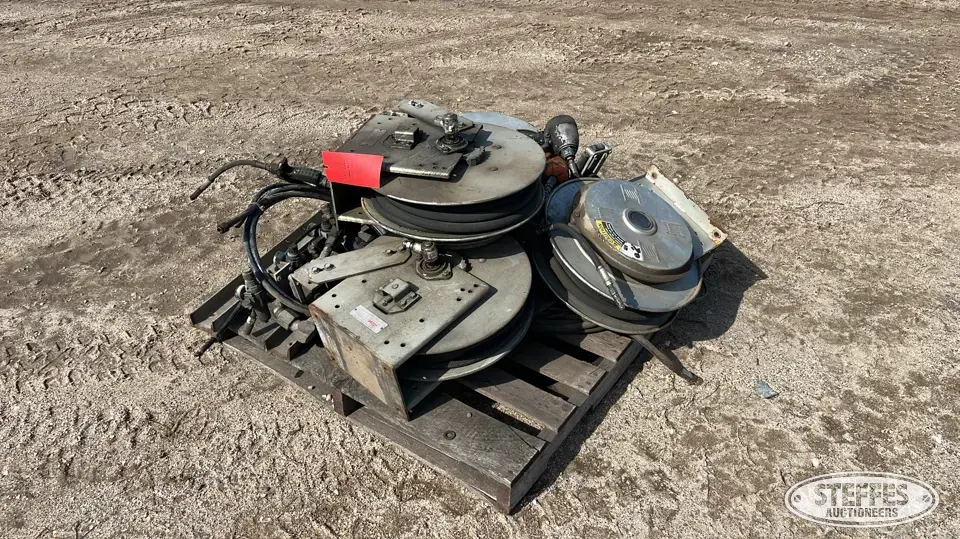 (4) Hannay reels Farm Support Item