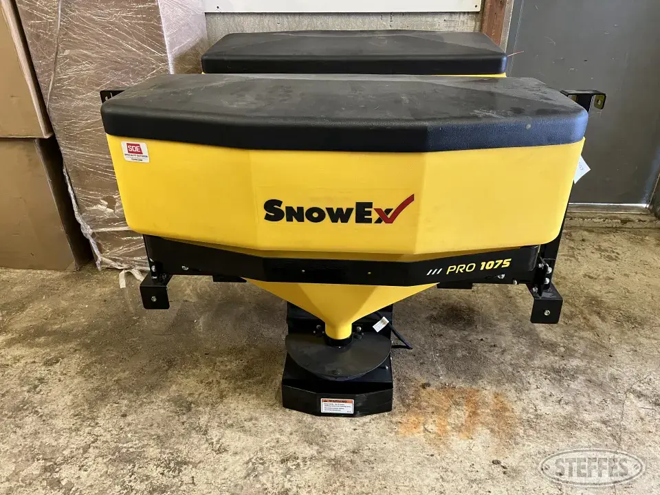 SnowEx Pro 1075 Pickup Sprayer