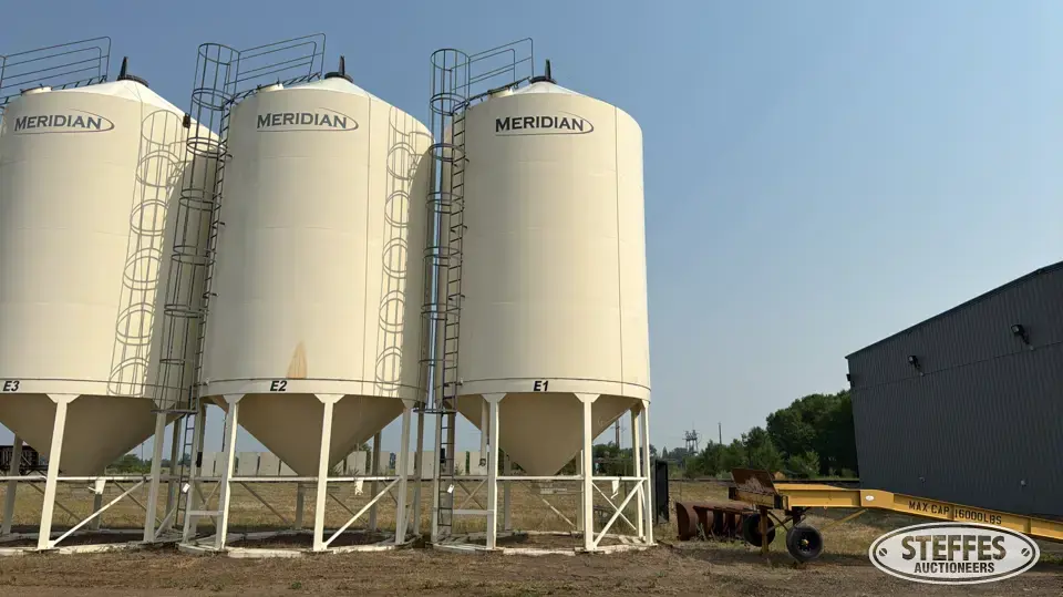2013 Meridian M1620HD Hopper Bin