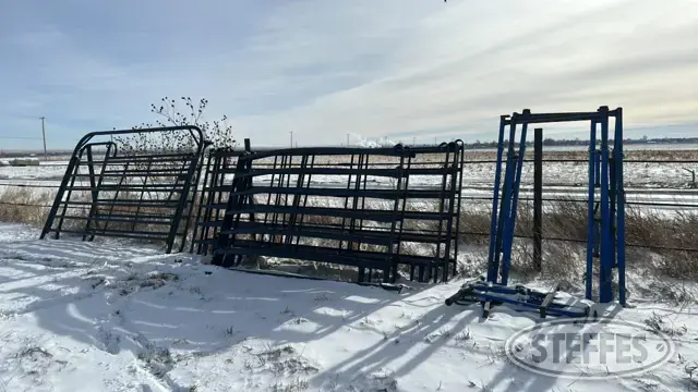 Portable Cattle Working Tub