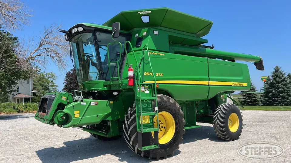 2009 John Deere 9570 STS Combine