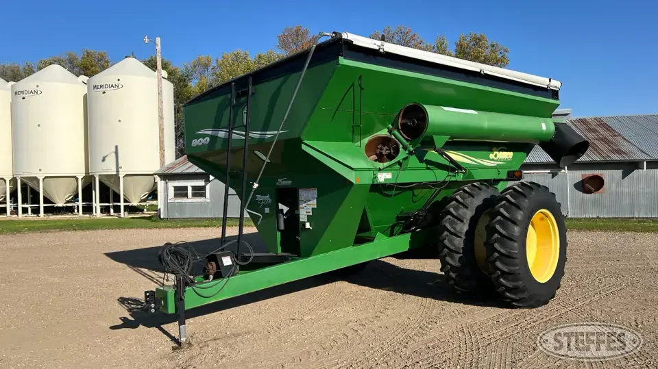 Demco 800 Grain Cart