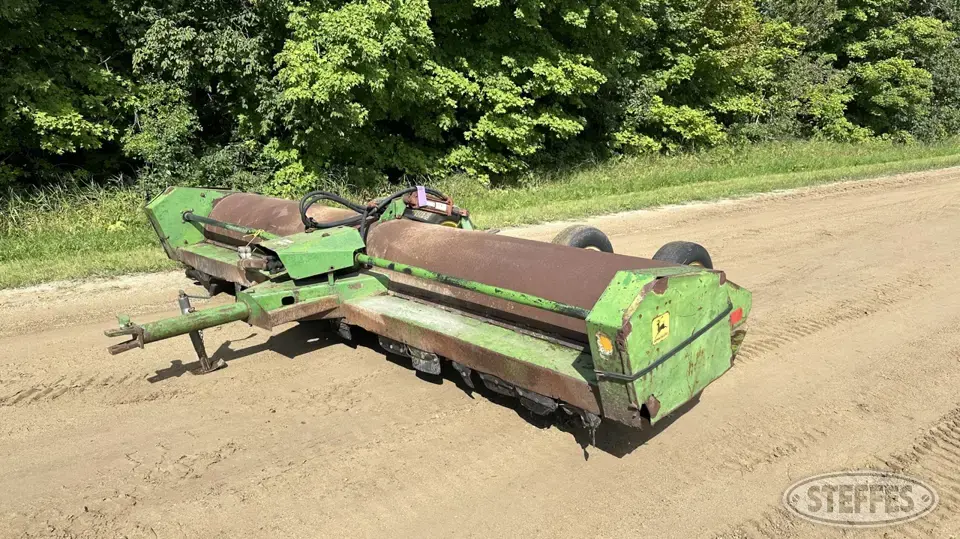 John Deere 27 Stalk Chopper