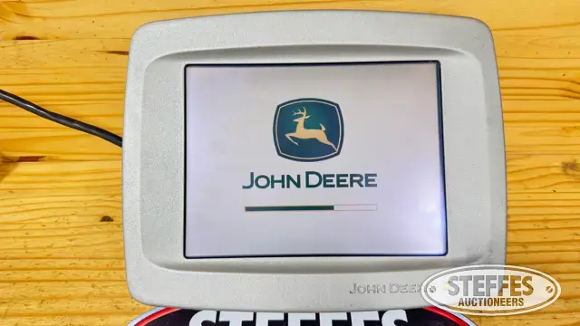 John Deere 2600
