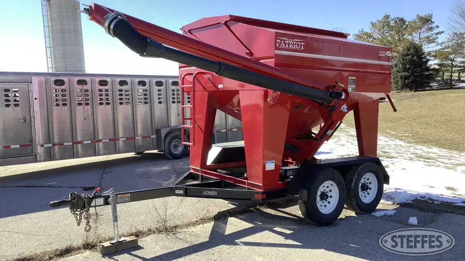 2014 Patriot 220 Bulk Seed Tender Trailer
