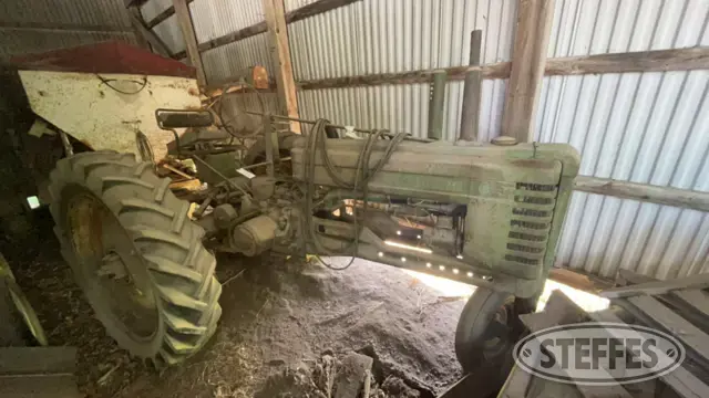 1951 John Deere B