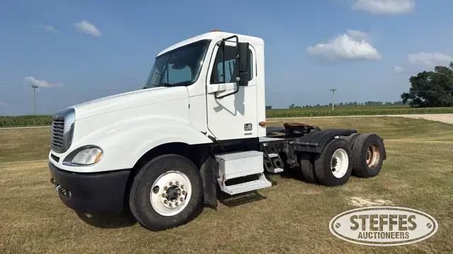 2002 Freightliner Columbia
