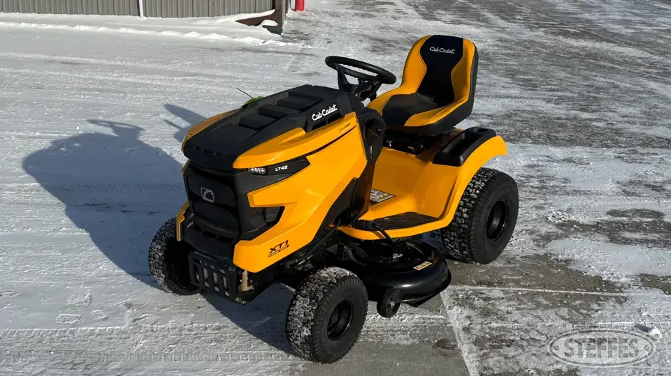 2024 Cub Cadet LT42 Lawn Tractor