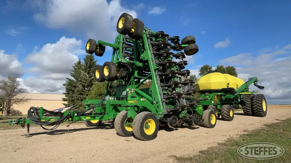 2018 John Deere 1890 Air Drills and Air Seeder