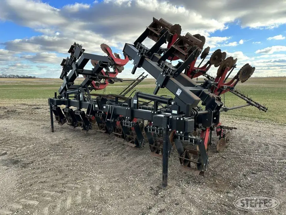 Moore-Built Inc Strip Tillage