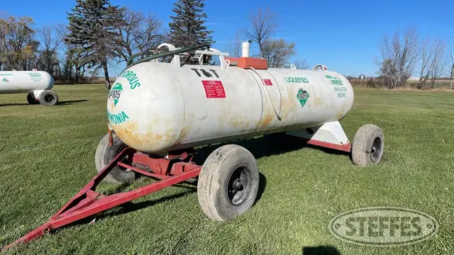 Trinity 1,000 gal. NH3 tank