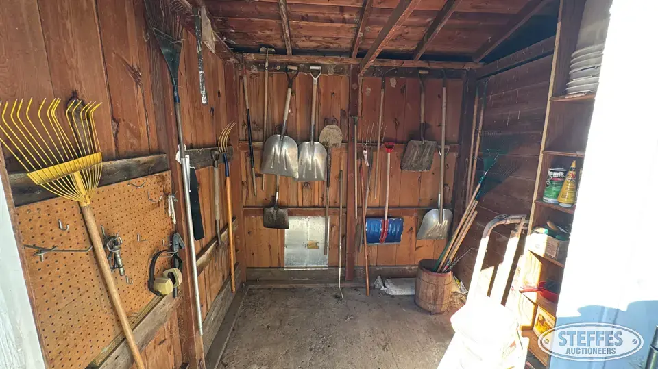 Contents of shed Lawn and Garden-Other