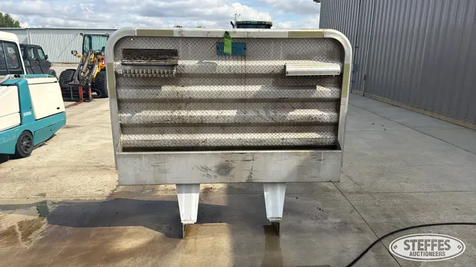 Merritt aluminum headache rack Truck-Trailer Part