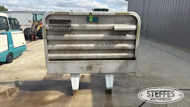 Merritt aluminum headache rack