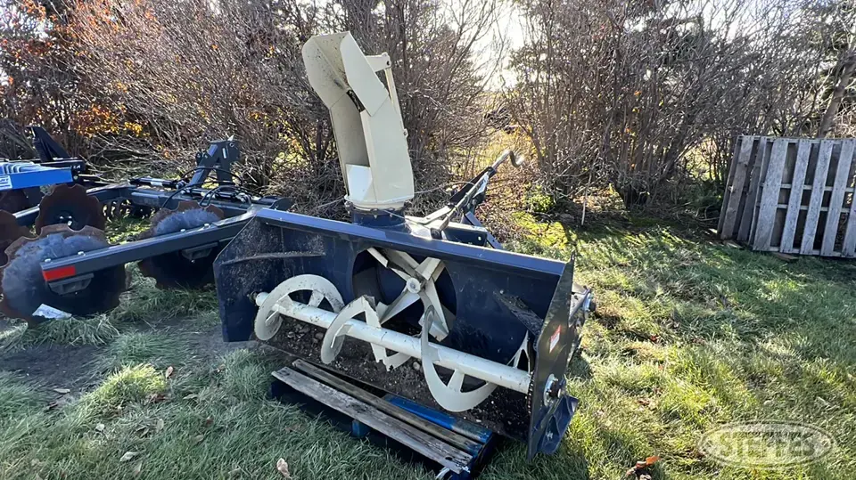 Farm King Allied 6010 3 Pt. Snowblower