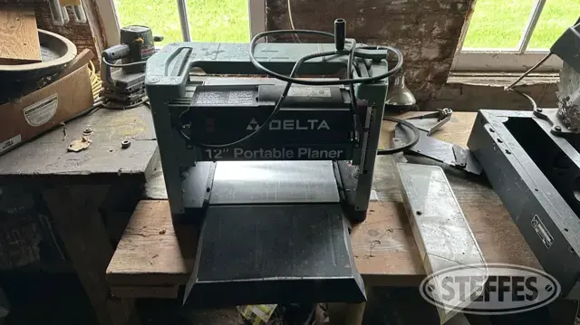 Delta portable planer