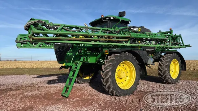 2015 John Deere R4045