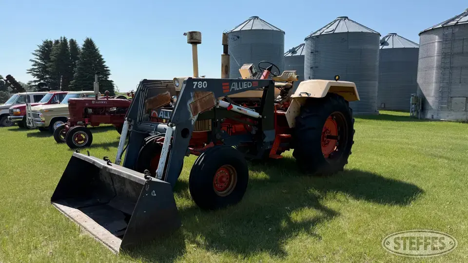 1969 Case 1030 Comfort King 2WD Tractor