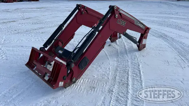 2015 Case IH L755