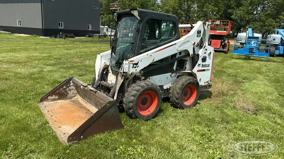 2015 Bobcat S590 Wheeled Skid Steer