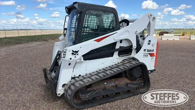 2017 Bobcat T740