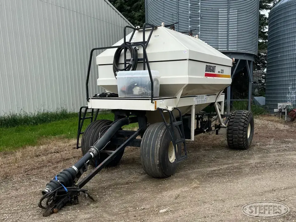 Bourgault 3225 Commodity Cart